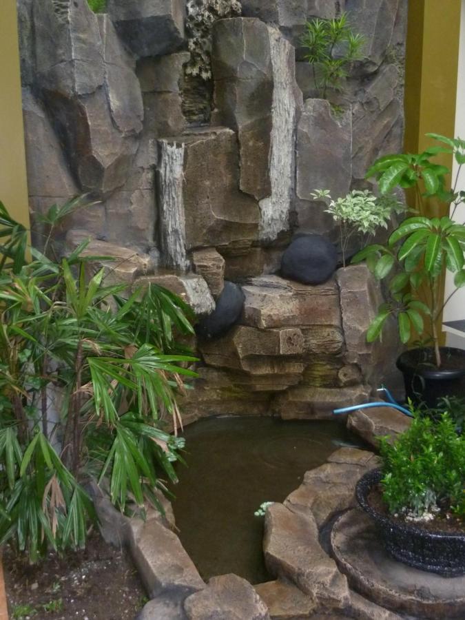 Aloha Hotel Yogyakarta Exterior photo